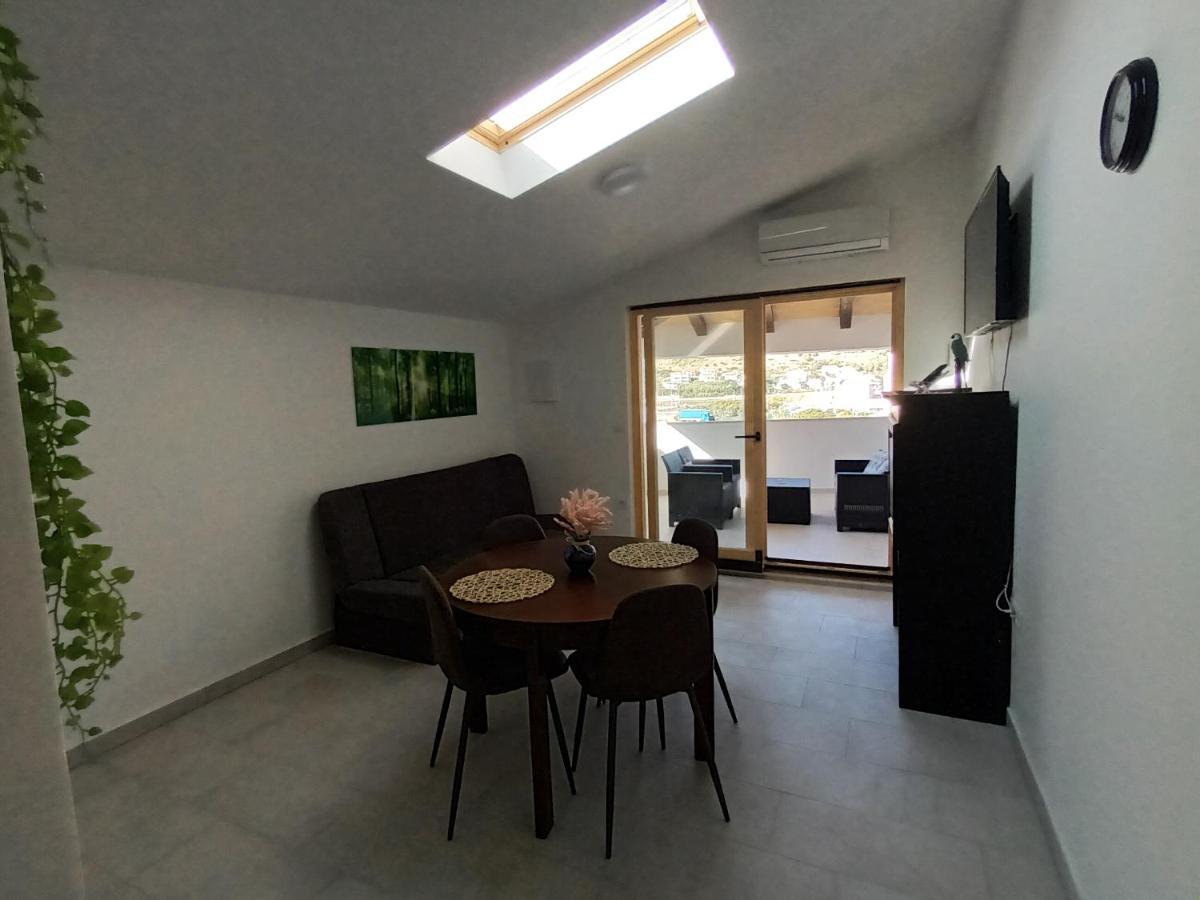 Apartment Penthouse & Apartment Studio Franci Паг Екстер'єр фото
